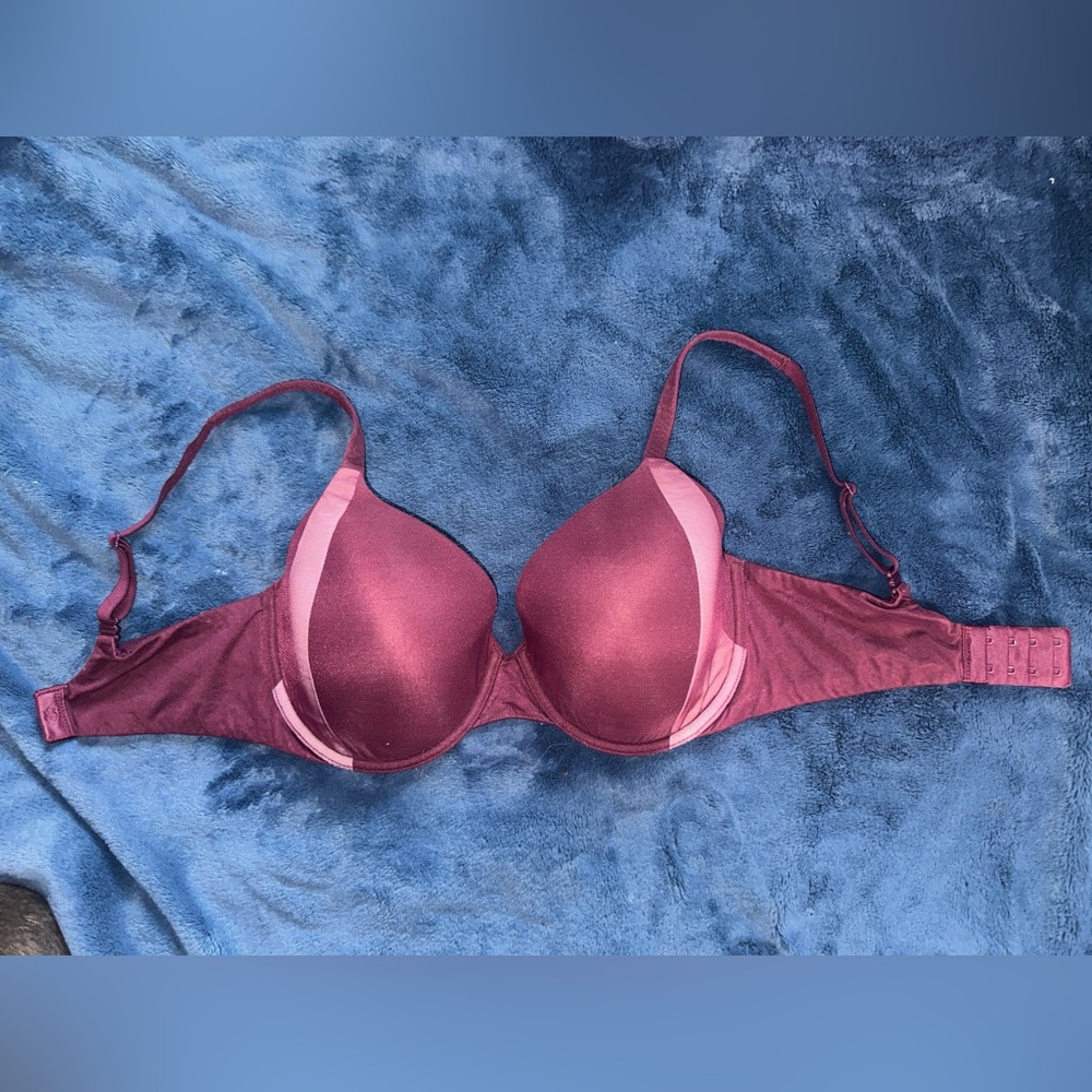 Victoria’s Secret Body By Victoria Lined Perfect Coverage Bra Maroon Size 32DDD